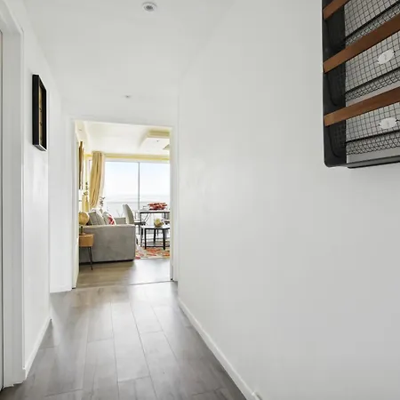 Spacious And Comfortable Apart With Parking Apartament Bois-Colombes